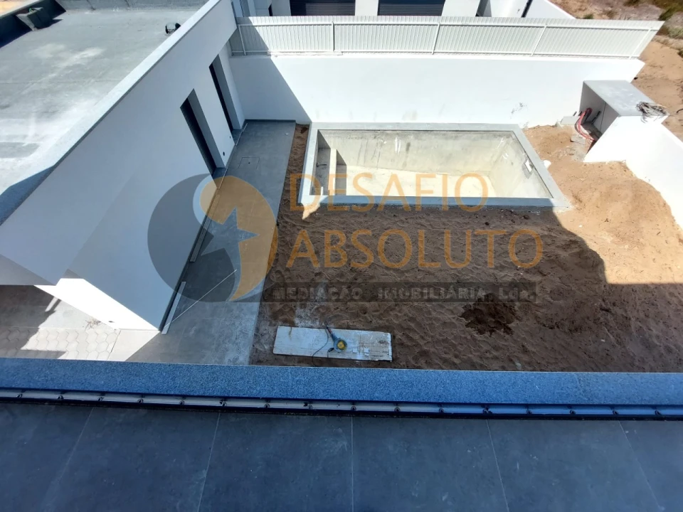 Moradia T4 para Venda em Azeitão (São Lourenço e São Simão) Foto 46