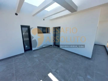 Moradia T4 para Venda em Azeitão (São Lourenço e São Simão)