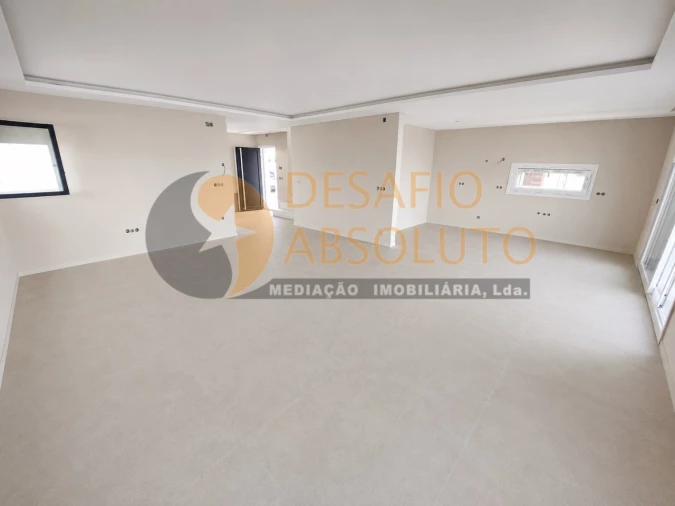 Moradia T4 para Venda em Azeitão (São Lourenço e São Simão) Foto 7