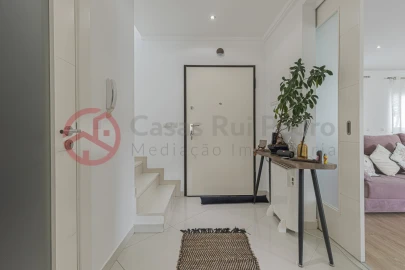 Moradia T4 para Venda em Santo Antonio da Charneca