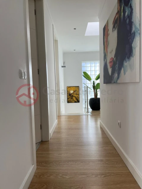 Moradia T4 para Venda em Santo Antonio da Charneca