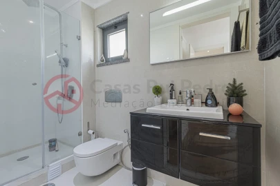 Moradia T4 para Venda em Santo Antonio da Charneca