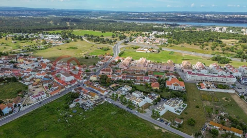 Moradia T4 para Venda em Santo Antonio da Charneca