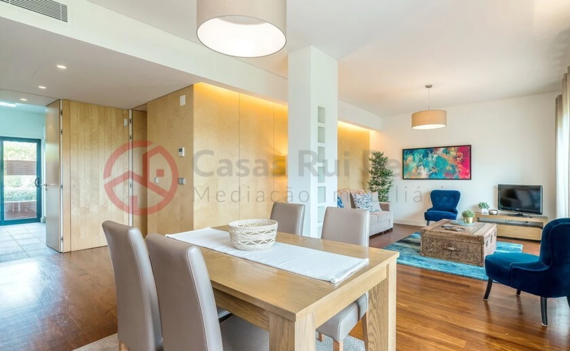 Apartamento T1 para Venda em Quarteira Foto 3
