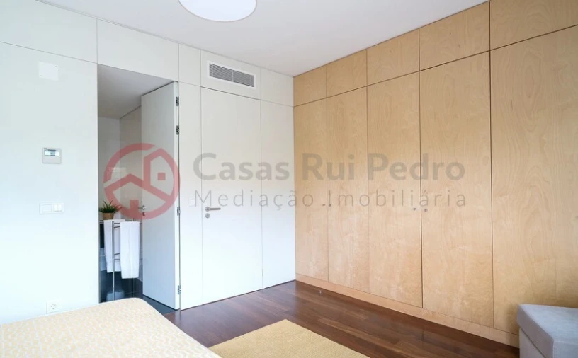Apartamento T1 para Venda em Quarteira Foto 6