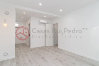Apartamento T3 para Venda em Alto do Seixalinho, Santo André e Verderena