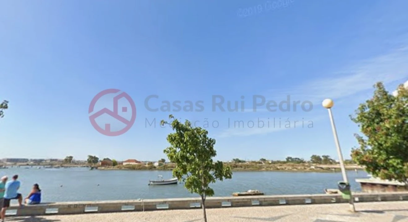 Prédio para Venda em Barreiro e Lavradio Foto 1