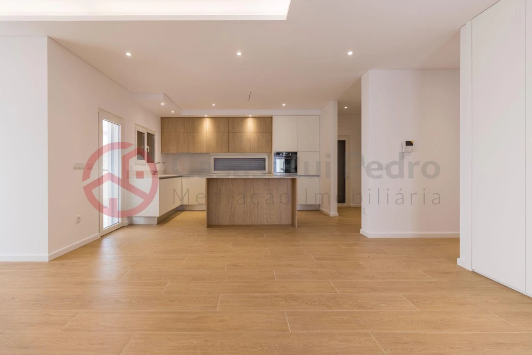 Moradia T3 para Venda em Fernao Ferro Foto 5