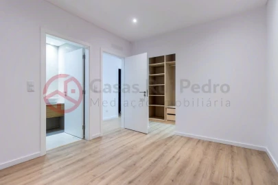 Moradia T3 para Venda em Fernao Ferro