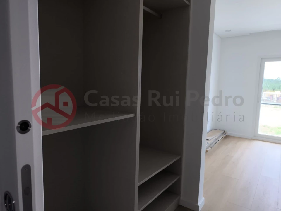 Moradia T3 para Venda em Fernao Ferro Foto 18