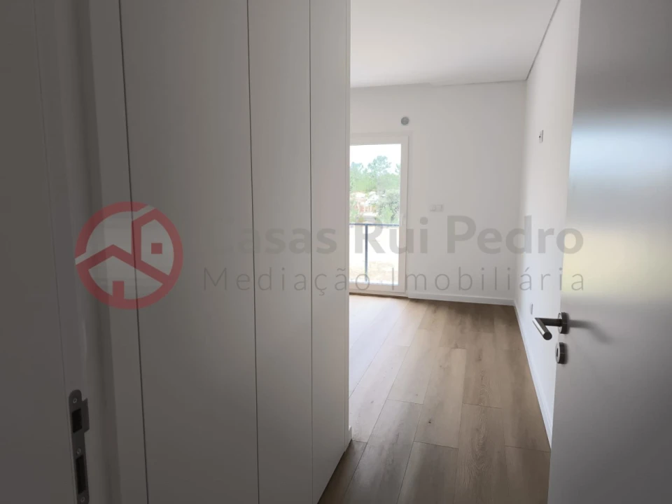 Moradia T3 para Venda em Fernao Ferro Foto 15