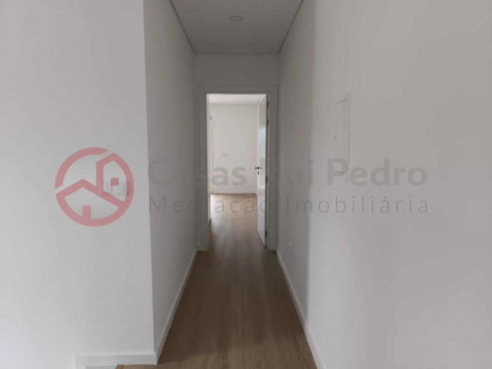 Moradia T3 para Venda em Fernao Ferro Foto 10