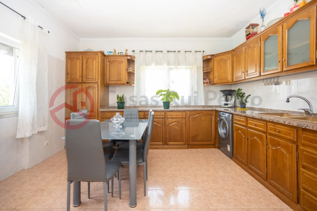 Moradia T6 para Venda em Fernao Ferro Foto 12