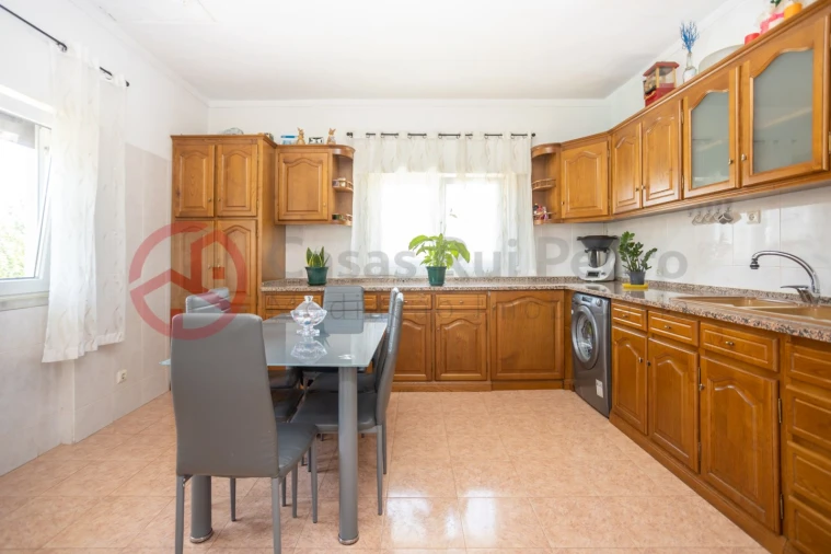 Moradia T6 para Venda em Fernao Ferro Foto 12