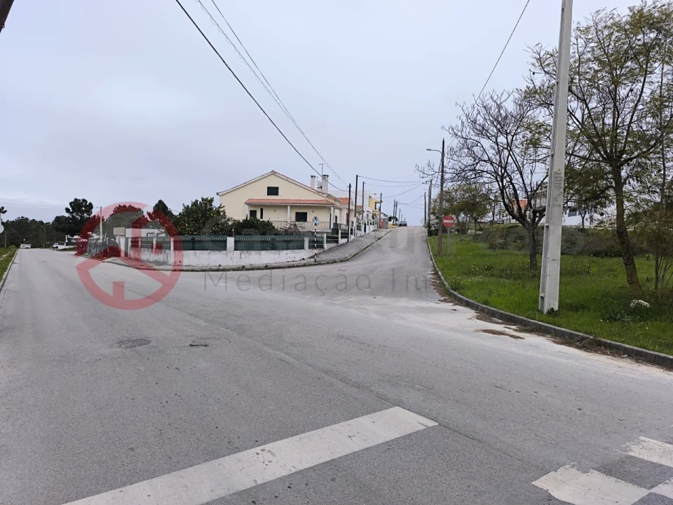 Moradia T3 para Venda em Fernao Ferro Foto 29