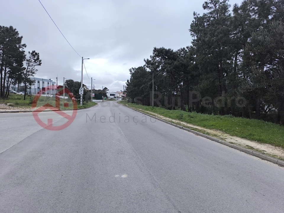 Moradia T3 para Venda em Fernao Ferro Foto 30
