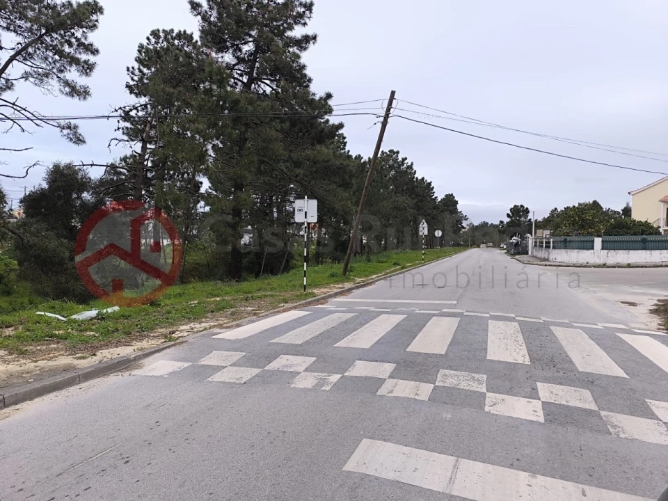 Moradia T3 para Venda em Fernao Ferro Foto 32