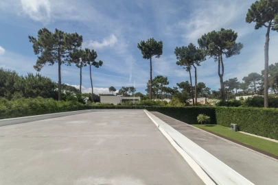 Moradia T4 para Venda em Charneca de Caparica e Sobreda
