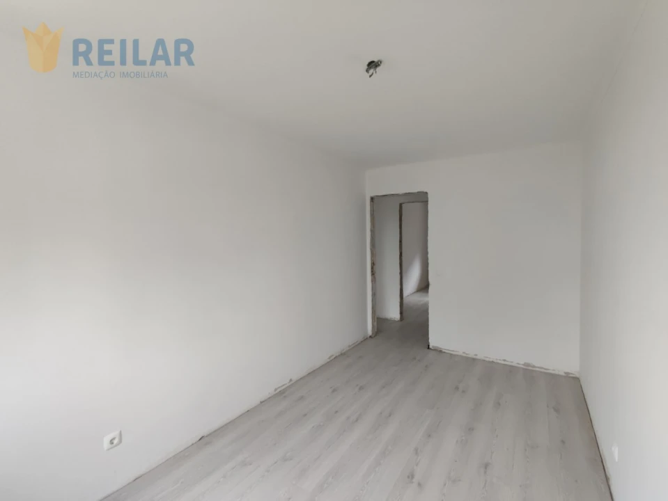 Apartamento T2 para Venda em Santa Clara Foto 13