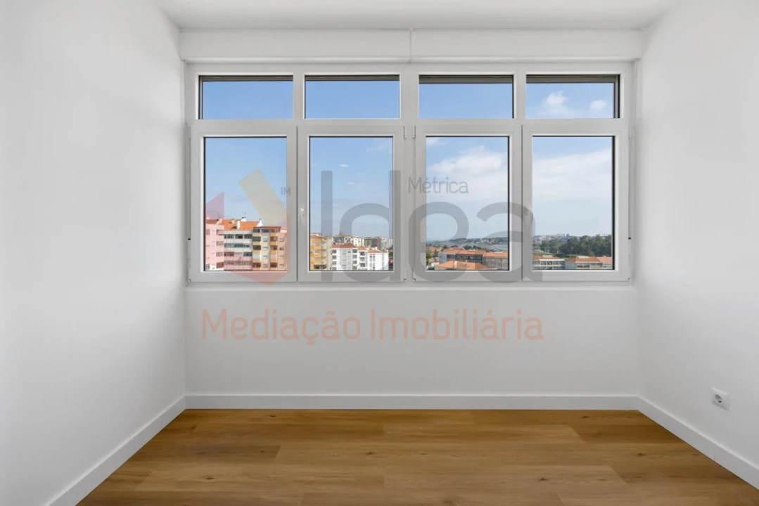 Apartamento T1 para Venda em Amora Foto 19