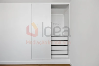 Apartamento T1 para Venda em Amora
