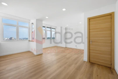 Apartamento T1 para Venda em Amora