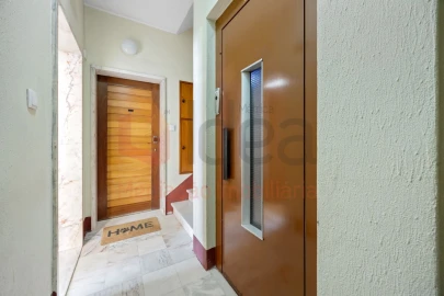 Apartamento T1 para Venda em Amora