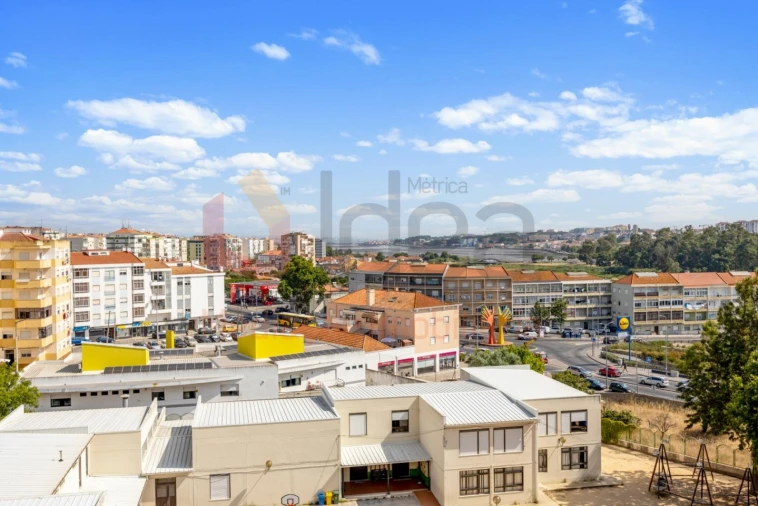 Apartamento T1 para Venda em Amora Foto 22