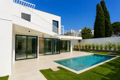Moradia T4 para Venda em Sesimbra (Castelo)