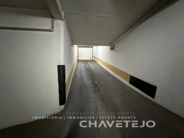 Garagem para Venda em São João Baptista e Santa Maria dos Olivais