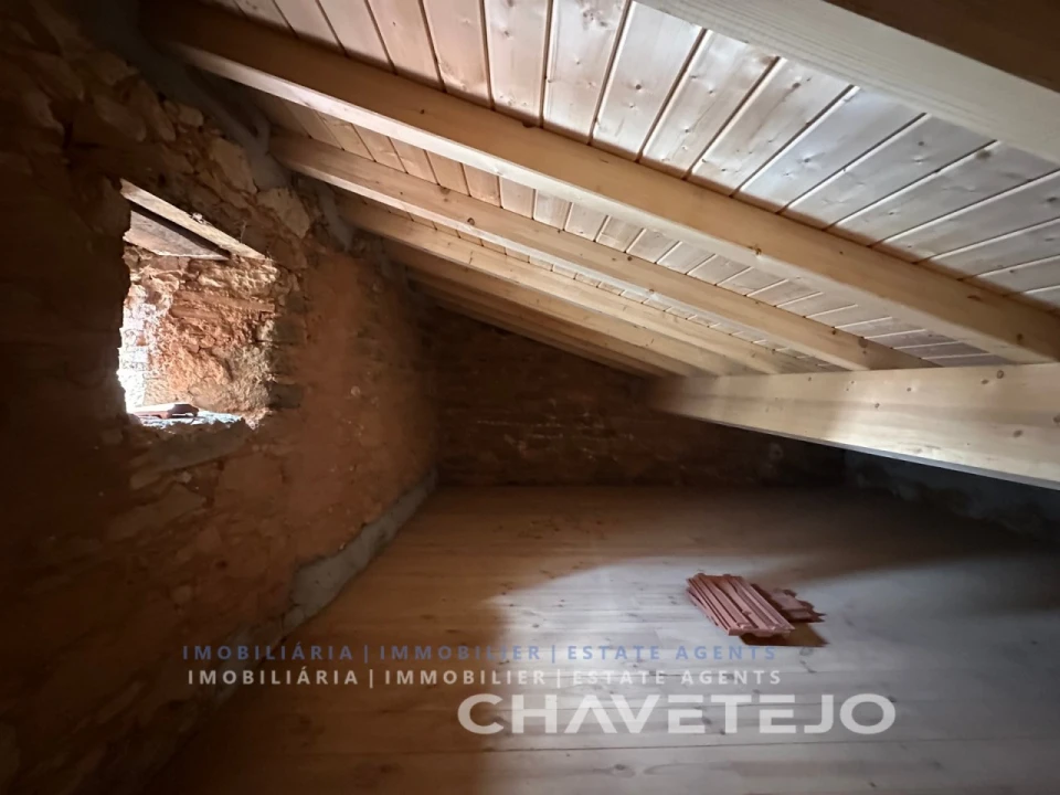 Prédio para Venda em São João Baptista e Santa Maria dos Olivais Foto 6