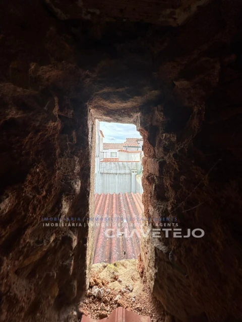Prédio para Venda em São João Baptista e Santa Maria dos Olivais