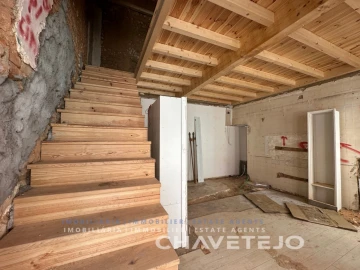 Prédio para Venda em São João Baptista e Santa Maria dos Olivais