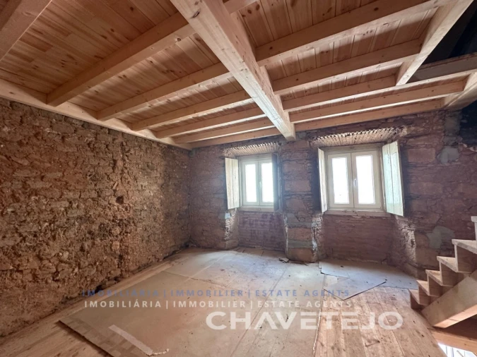 Prédio para Venda em São João Baptista e Santa Maria dos Olivais Foto 4