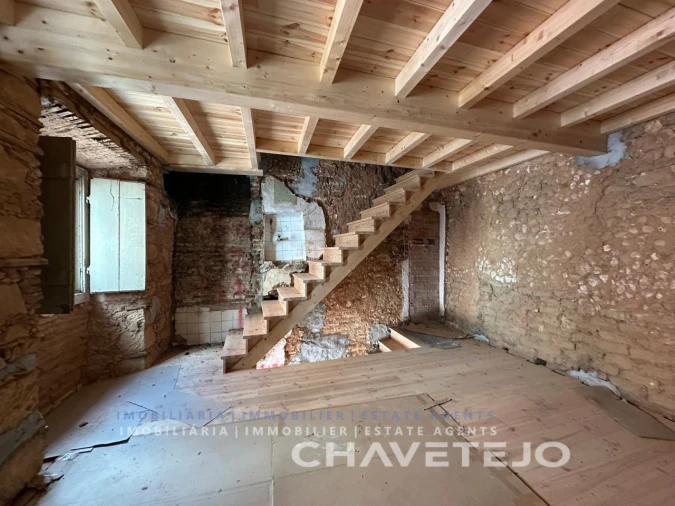 Prédio para Venda em São João Baptista e Santa Maria dos Olivais Foto 5