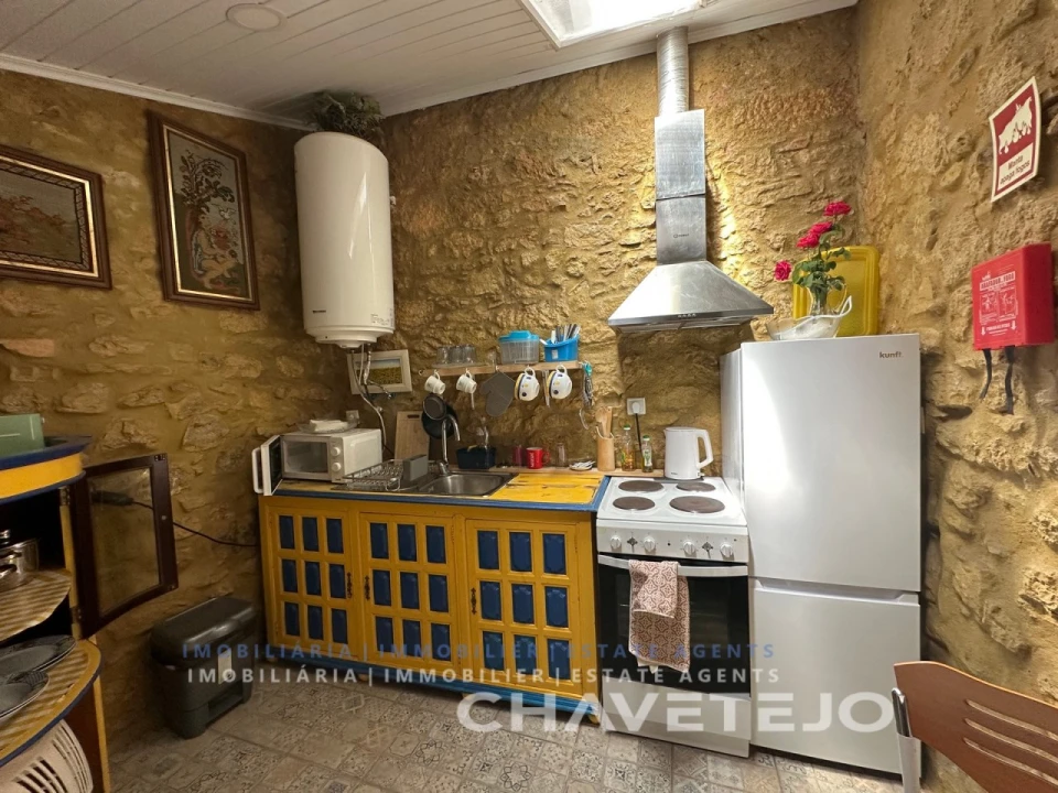 Prédio para Venda em São João Baptista e Santa Maria dos Olivais Foto 2
