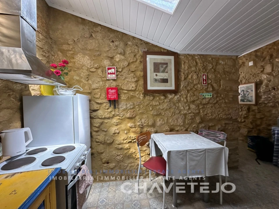 Prédio para Venda em São João Baptista e Santa Maria dos Olivais Foto 4