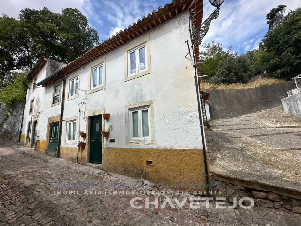 Prédio para Venda em São João Baptista e Santa Maria dos Olivais Foto 1