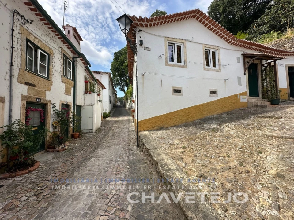 Prédio para Venda em São João Baptista e Santa Maria dos Olivais Foto 17
