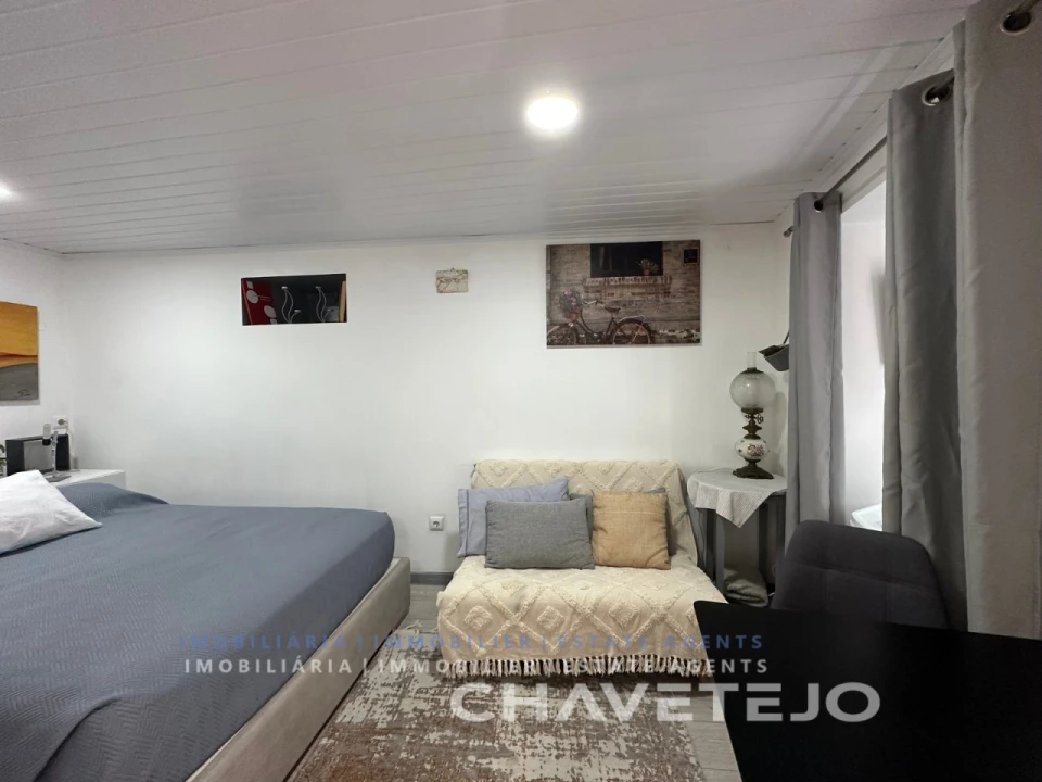 Prédio para Venda em São João Baptista e Santa Maria dos Olivais Foto 20