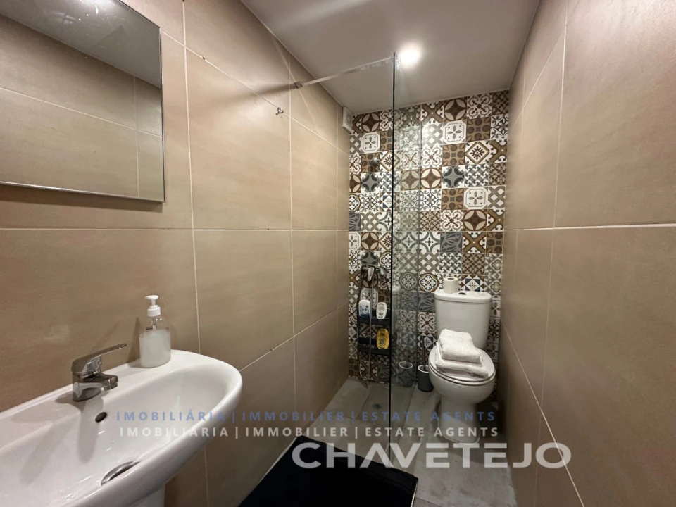 Prédio para Venda em São João Baptista e Santa Maria dos Olivais Foto 27