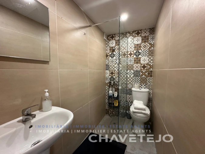 Prédio para Venda em São João Baptista e Santa Maria dos Olivais Foto 27