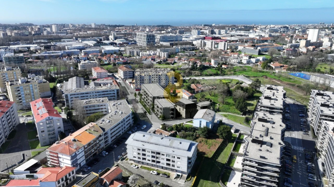 Apartamento T1 para Venda em Ramalde Foto 5