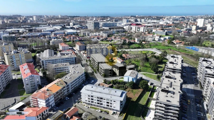 Apartamento T1 para Venda em Ramalde Foto 5