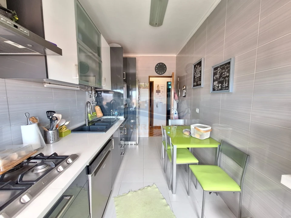 Apartamento T3 para Venda em Mina de Água Foto 11