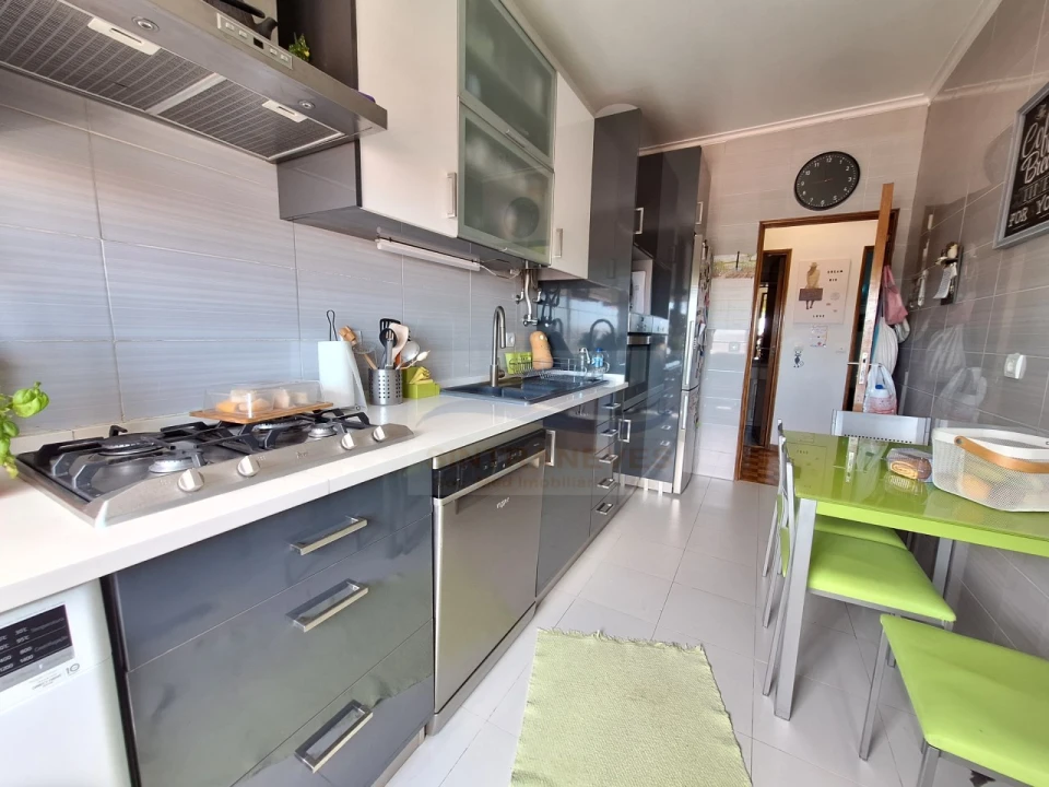 Apartamento T3 para Venda em Mina de Água Foto 12