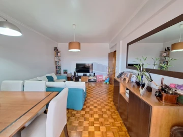 Apartamento T3 para Venda em Mina de Água