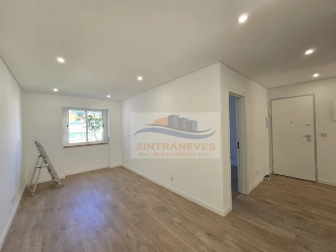 Apartamento T2 para Venda em Cacém e São Marcos Foto 3
