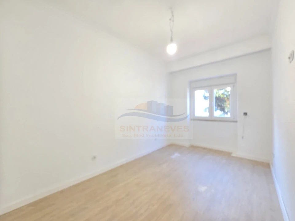 Apartamento T2 para Venda em Venteira Foto 14