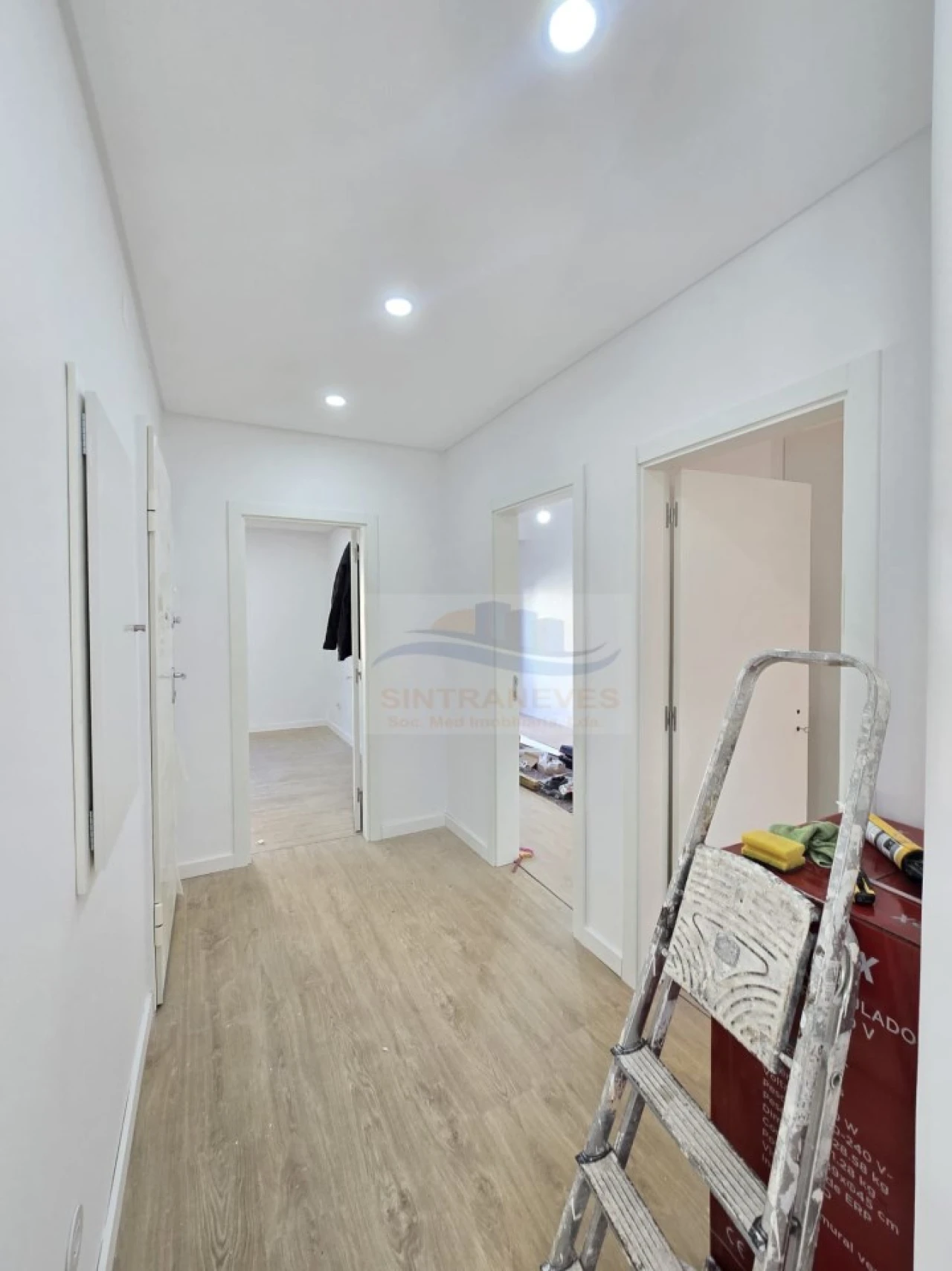 Apartamento T2 para Venda em Venteira Foto 21